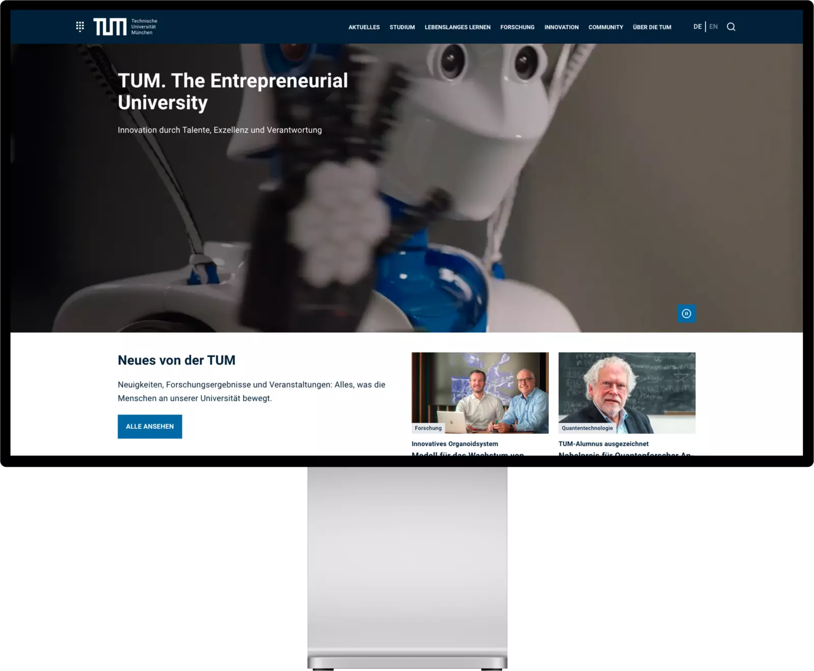 The new TUM homepage in a web browser
